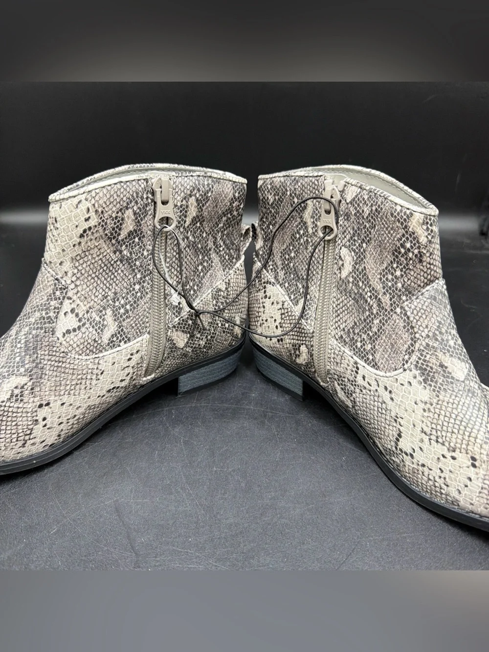 New Cat & Jack Girls Graciela Snake Print Western Ankle Boots Size 2